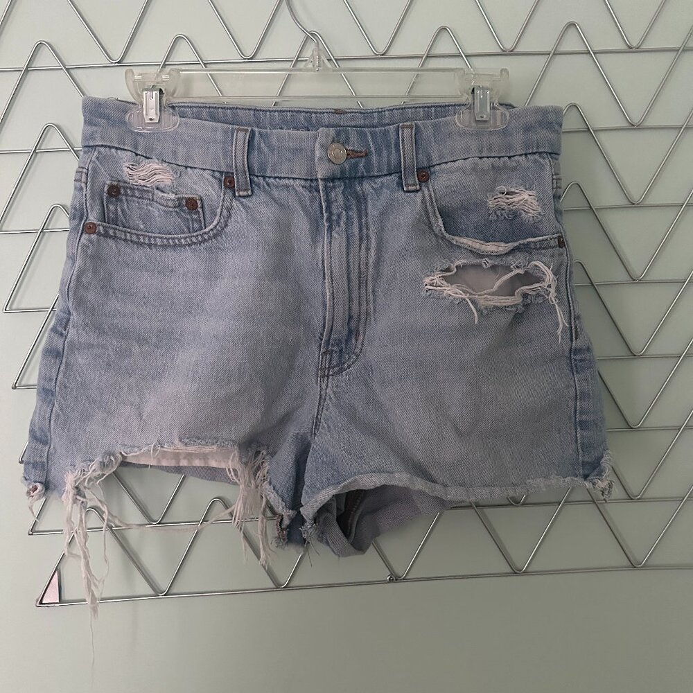 American Eagle "Strigid Denim Curvy Highest Waist '90s Boyfriend Short"